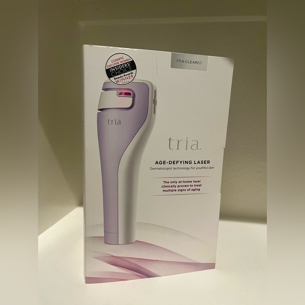 NIB Tria Age Defying Laser - Picture 5 of 5